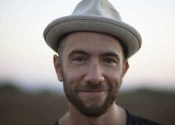 EMILIO STELLA: E’ Uscito il video di “Pesa più un ricordo di un vinile”