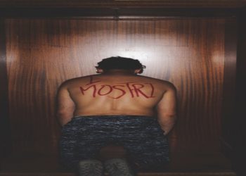 SCAPIGLIATI: E’ uscito il video del brano “I Mostri”
