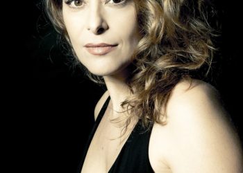 ILARIA PILAR PATASSINI: Esce oggi, venerdì 24 maggio “A METÀ” il video e singolo che anticipa il nuovo album in uscita il prossimo autunno