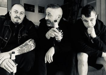DEBUNK: E’ uscito “FLOWER POWER” il singolo e video che anticipa l’album “DOPED LIFE”