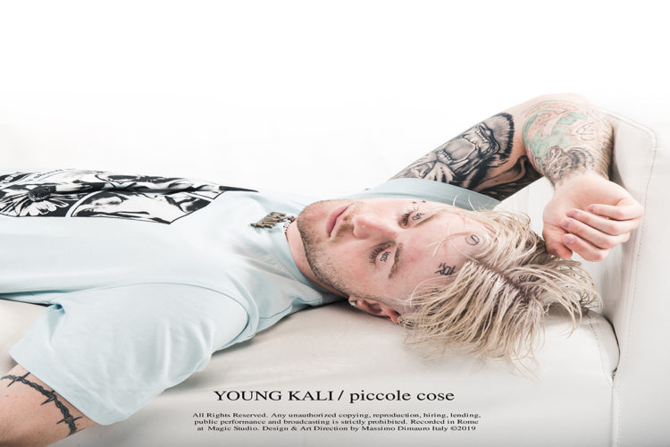 YOUNG KALI: Fuori il nuovo singolo “PICCOLE COSE” prodotto da Mago del Blocco e Mark Ceiling