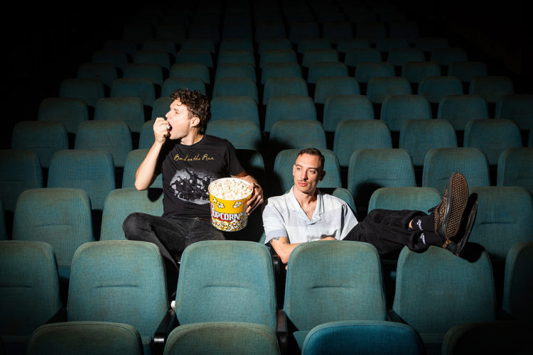 IL TRIANGOLO : Esce oggi 17 gennaio, il nuovo album di inediti “FACCIO UN CINEMA”. Showcase il 19 gennaio a Milano