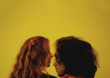 CLIO and MAURICE: “Friend” è il nuovo singolo per il duo impossibile formato solo da voce e violino