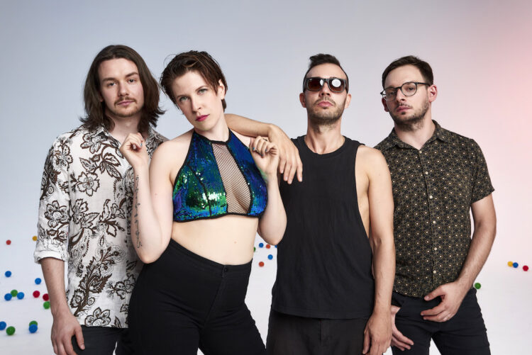 IRENE GHIOTTO: Esce il nuovo videoclip di “LE COSE” estratto dal disco “SUPERFLUO”