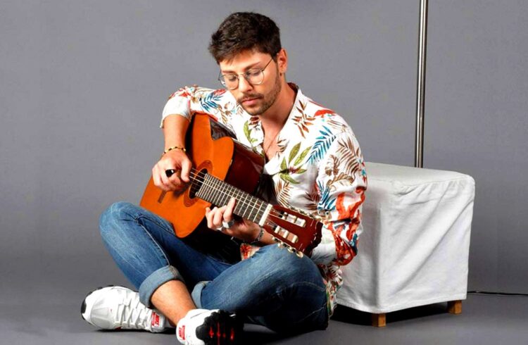 NICCOLò BATTISTI: Il cantautore romano torna in radio con il nuovo singolo e video “Il vuoto”