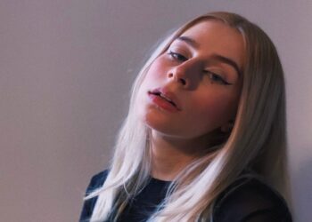 Intervista a BENEDETTA RAINA: “Canzoni D’Amore” l’amore è qualcosa di personale e non etichettabile.