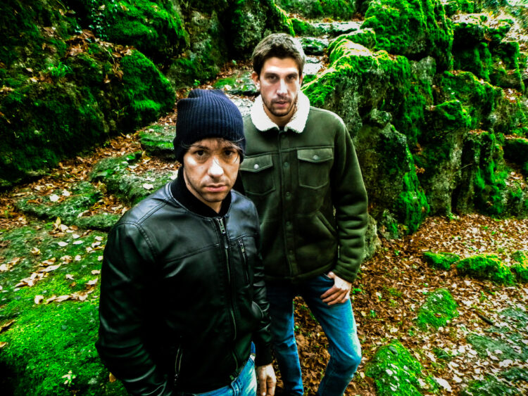 BOUNCE BACK – Intervista alla band sul nuovo singolo e video “GRAIN OF CORN”.