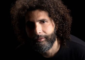 MATTEO MAIONE : “Ad un metro di distanza” il singolo d’esordio pubblicato su tutte le piattaforme di streaming .