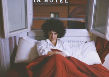 Disponibile in rotazione radiofonica e su tutte le piattaforme di streaming “LUNE STORTE”, il nuovo singolo di FEMMINA.