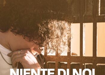 Intervista a DAVIDE ROSSI: “Niente di Noi” una storia d’amore ormai finita in cui lui non riesce a lasciare andare lei.