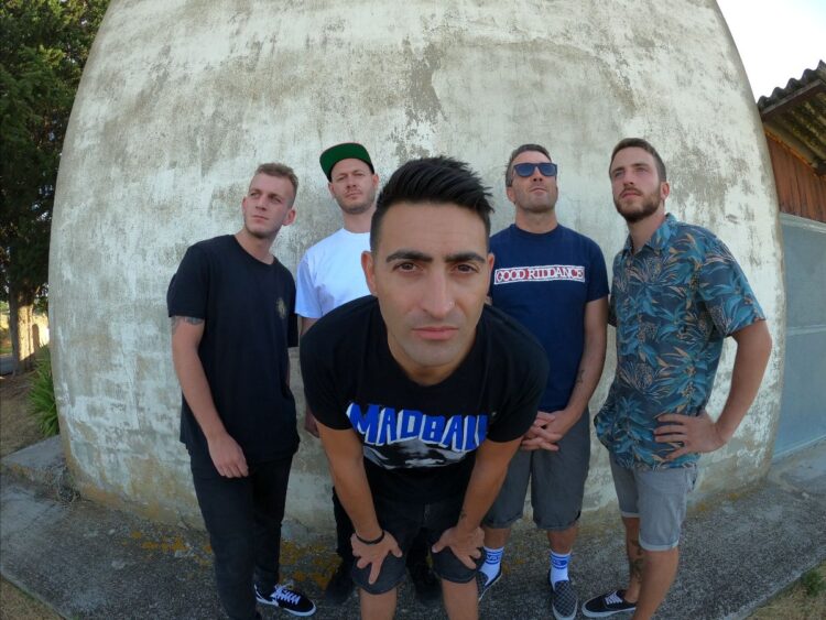 GIORNI DI GLORIA: “GRIGIO CENERE” il nuovo singolo della hardcore band che affronta un tema delicato come la depressione.