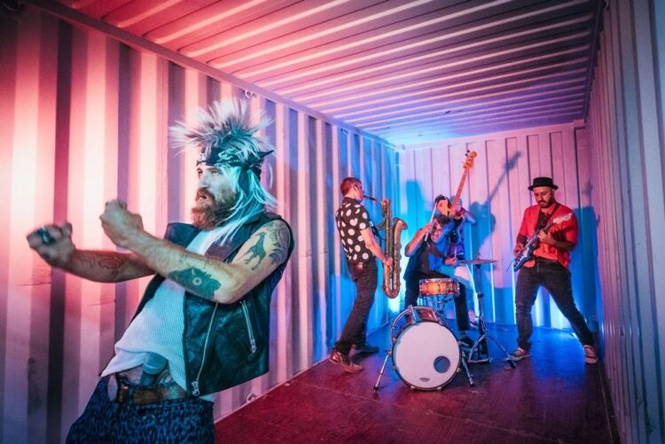 BABBUTZI ORKESTAR: “PORNOPUNK” è il nuovo album della “banda” uscito l’8 ottobre.