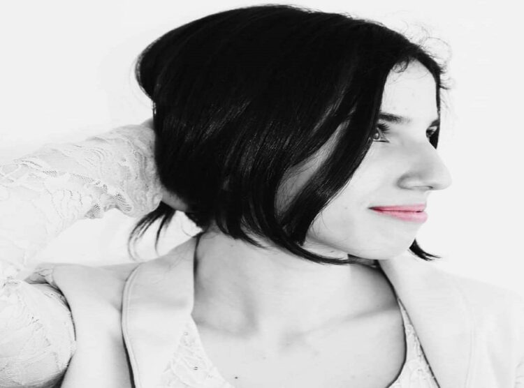 ADRIANA CAPRIO: “ANIMA LIBERA” un energico invito alla riscoperta della proprio anima.