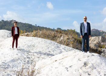 MVRTE: “A UN PASSO DALLA LUNA” un amore con le sue difficoltà quotidiane al centro del nuovo singolo.