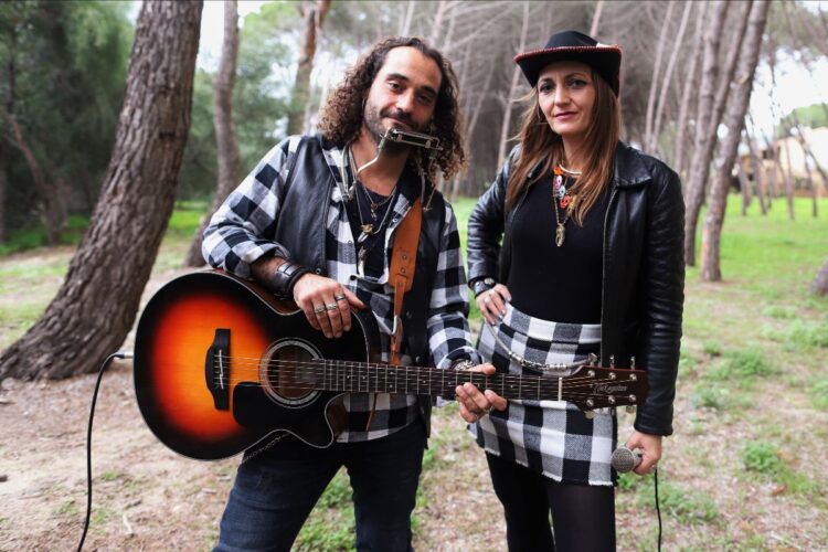 DE UNIVERSO: “BABIES’ EYES” un singolo dal messaggio positivo e sognante per il duo campano.