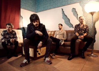 THOUSAND YEARS BETWEEN: “DON’T FUCK ME ‘ROUND” rock e chitarre senza fronsoli per un brano compatto.