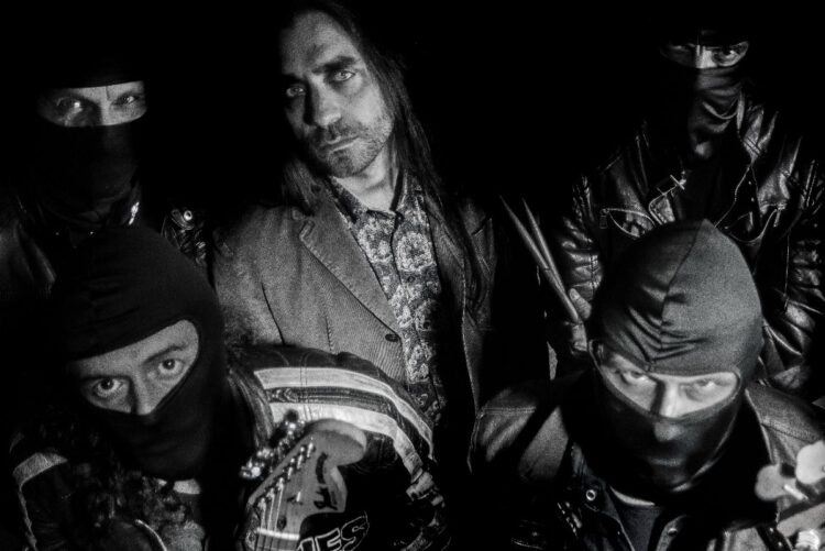 OTTOBRE ROSSO: “LA TESTA IN FONDO AL POZZO” il primo album di una nuova realtà della scena alternativa italiana.