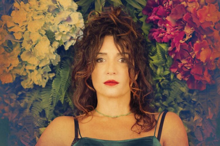 FRANCESCA ROMANA PERROTTA: “ALCHEMICA” il nuovo singolo estratto dall’album “FUORI DALLE LABBRA” è stato concepito durante il lockdown.