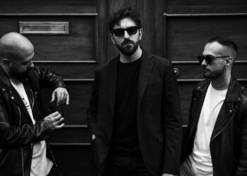 THE STRAWS: “KEEP ME OUT” una critica alla società moderna su come a quasi nessuno importi ciò che gli succede intorno.