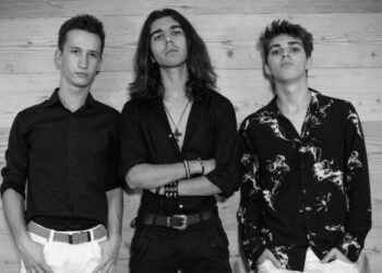 REST ERA: “VIOLET WITCH” una donna dark che spinge al peccato.