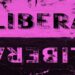 PAPER WALLS: “Libera” uscire dalle convenzioni sociali e riconsiderare il giudizio altrui.