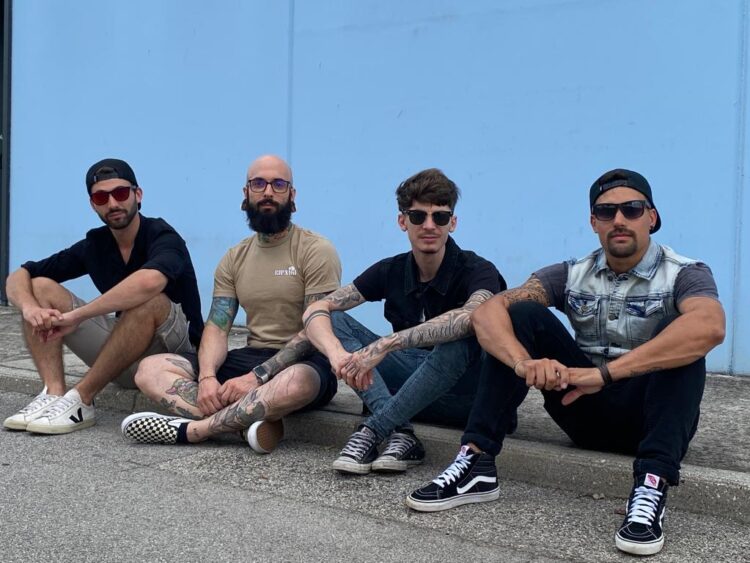 THE UNDERDOGS: “THIS IS NOT MY WAR” il nuovo singolo svela la crudele realtà delle guerre manipolate.