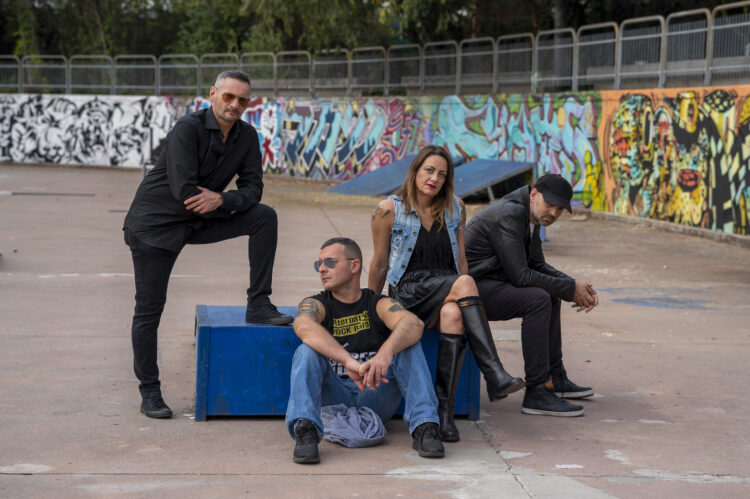 ZIPPER BLUES: “IN OR OUT” fuori una nuova versione del videoclip della canzone.