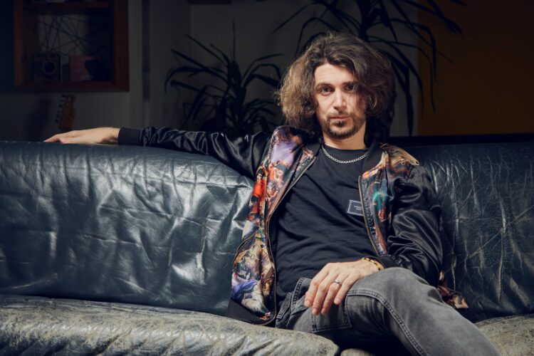 FRANCESCO BALASSO: “EIFFEL” una ballata pop dal tema attuale.