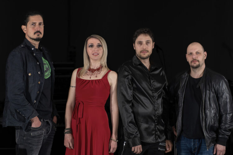 THE LIZARDS: “FULL OF DREAMS SUITCASE” il nuovo autobiografico singolo della band milanese.