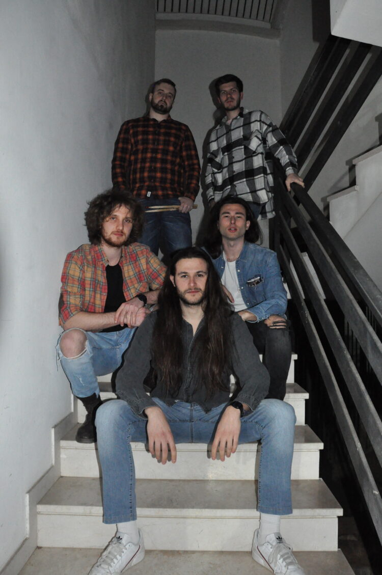 VIRGIN MISTRESS: “Save me” la storia di un limbo amoroso.