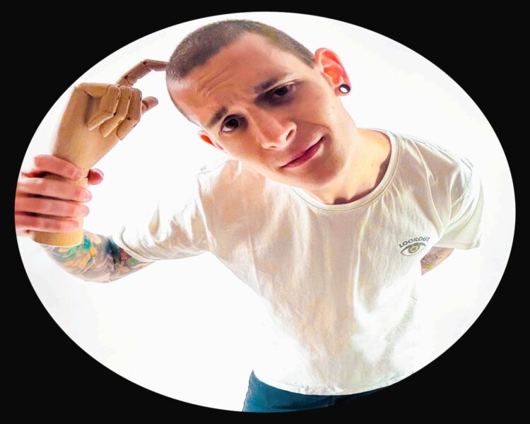ACCORDING TO JACK: “REASON TO EXIST” è l’Ep di debutto.
