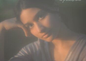 “A Prendermi”, il brano di speranza della cantautrice AKHILA.