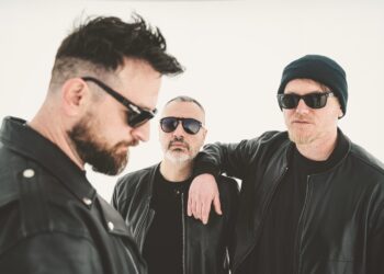 “Sputami l’amore in bocca” è il primo singolo per la rock band degli ALTERNA guidata dall’ex Bullet of Noise.