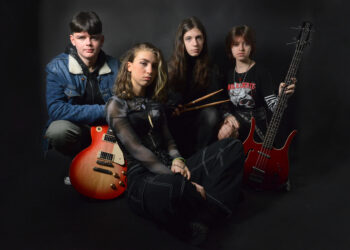 ICE WINGS: “Illnesses” le ferite invisibili del bullismo.
