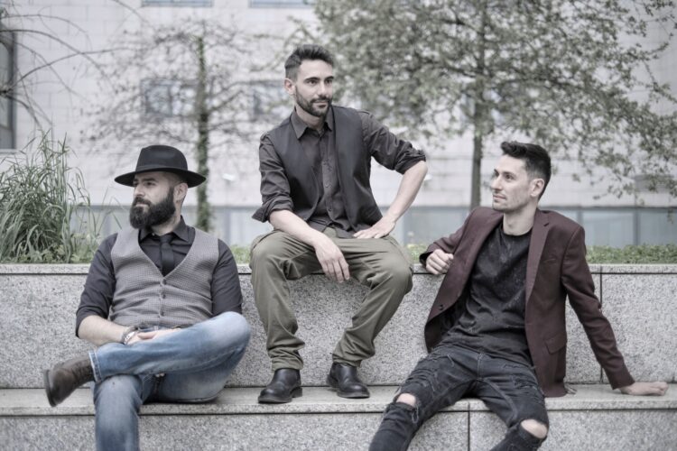 SIDE74: “Meladia” carpe diem.