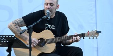 MARCO BARONI: “Fiamma e Cero” una storia d’amore tra due elementi che per fare luce hanno bisogno l’uno dell’altra.
